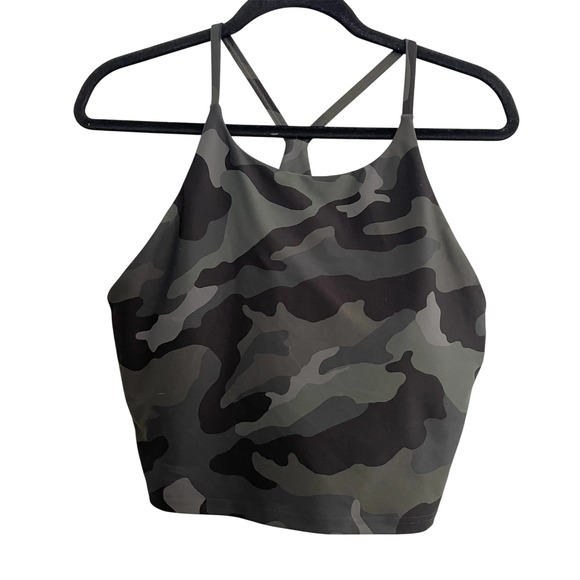 Old Navy Active Camo Tank Top Built-In‎ Bra Athletic Top Size L Grunge Indie Gym - Picture 1 of 5